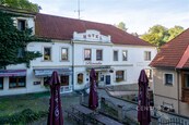 Prodej hotelu Beseda v centru Mimoně - pohostinství, ubytování nebo bydlení, užitná plocha 1 130 m2., cena 17000000 CZK / objekt, nabízí 